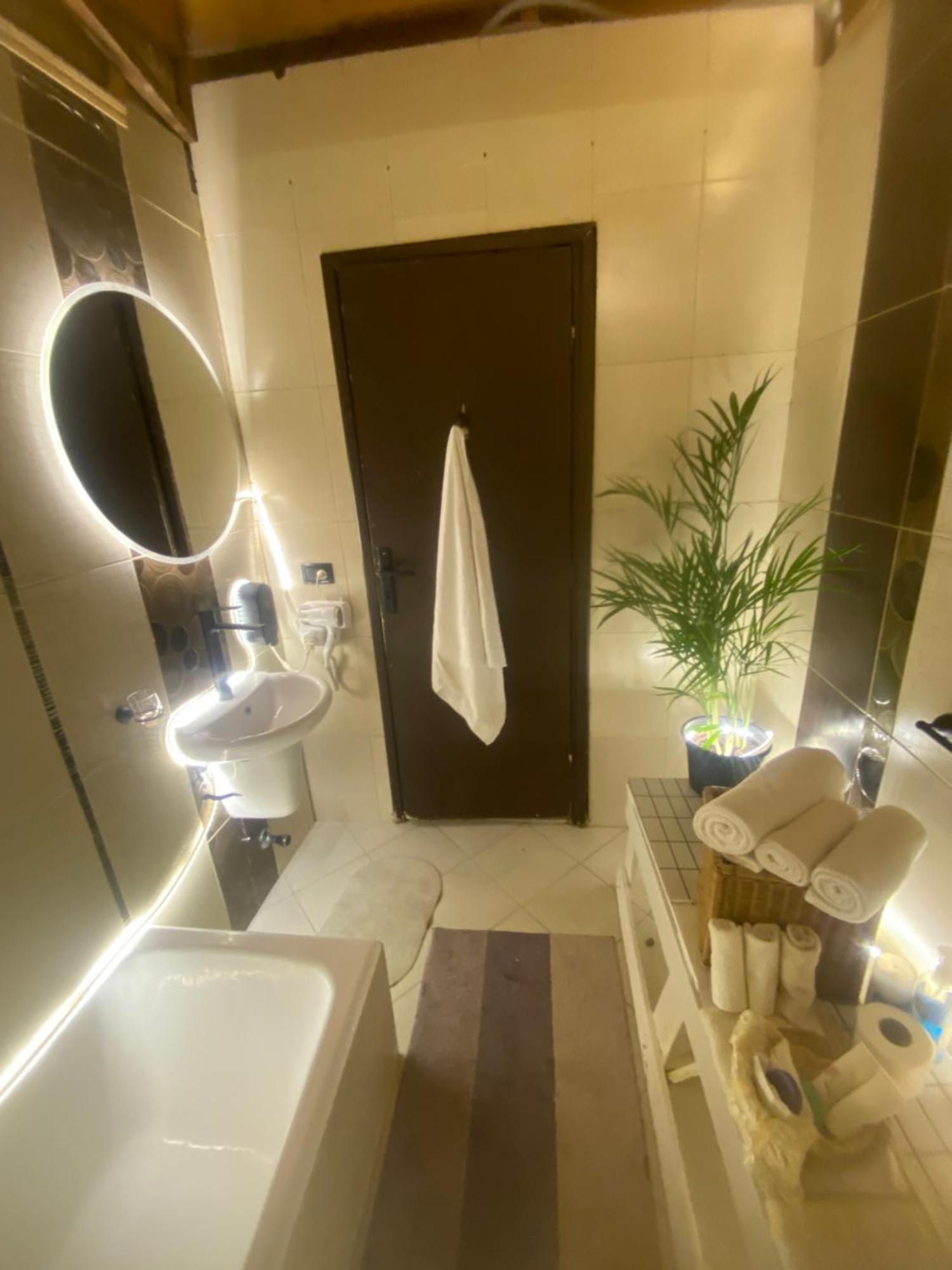 Airport Rooftop Club Luxurious Rooms And Studios 카이로 외부 사진